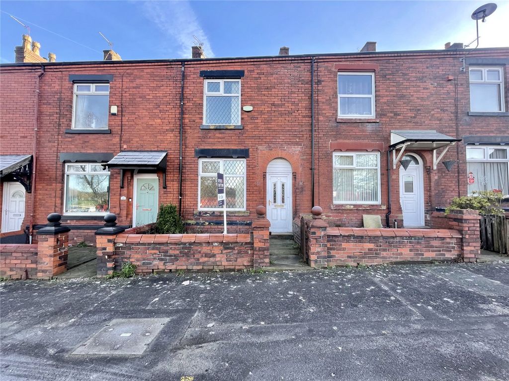 2 bed terraced house for sale in Oldham Road, Royton, Oldham, Greater Manchester OL2, £150,000