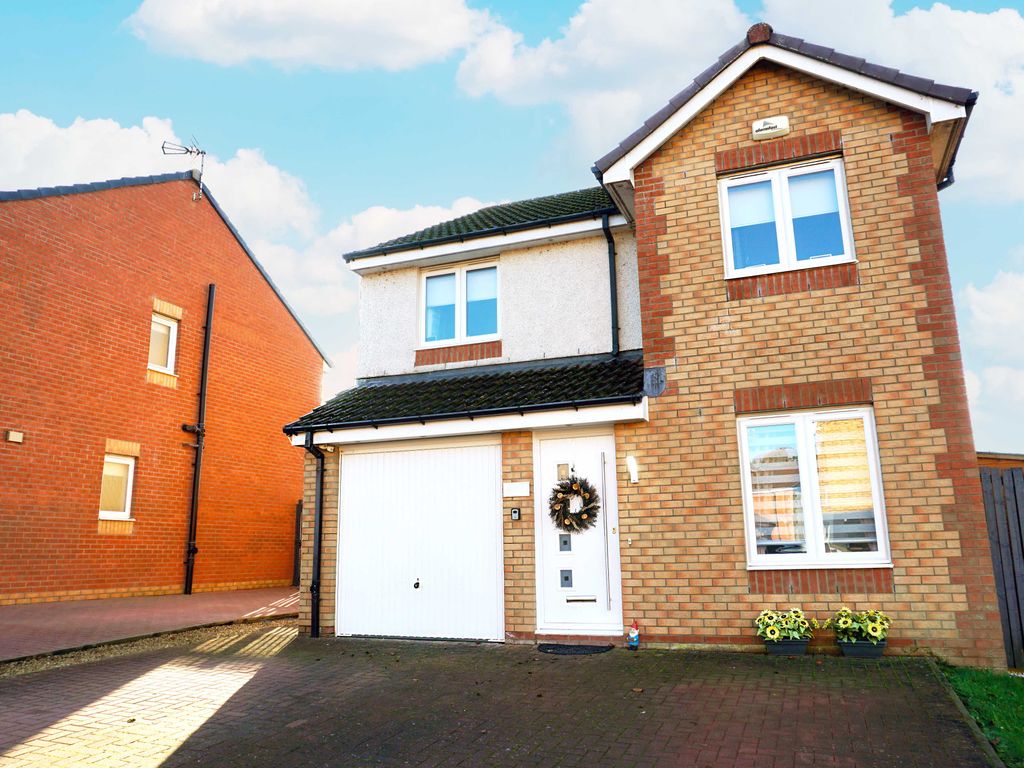 5 bed detached house for sale in Ionia Grove, Lindsayfield, East