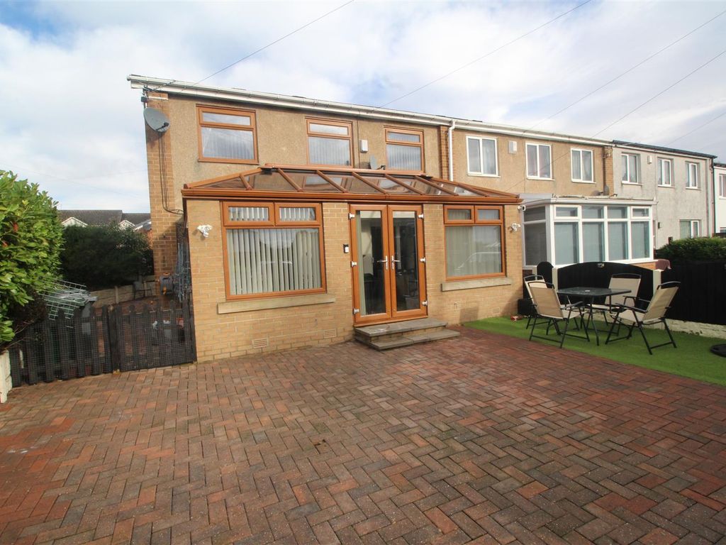 3 bed end terrace house for sale in Clay Hill Drive, Wyke, Bradford