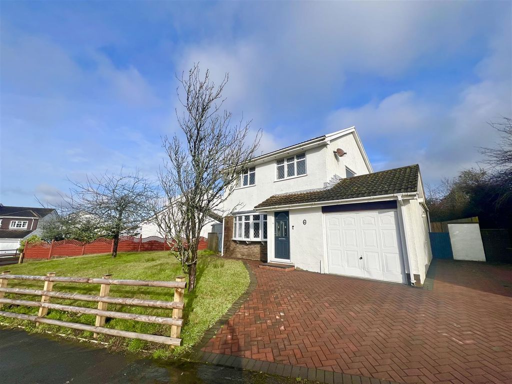 3 bed detached house for sale in Pantydwr, Three Crosses, Swansea SA4