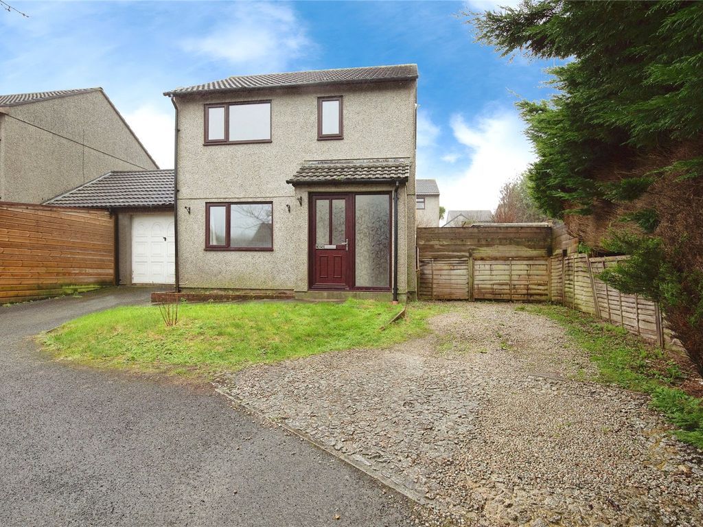 3 bed semidetached house for sale in Meadow Drive, Camborne, Cornwall