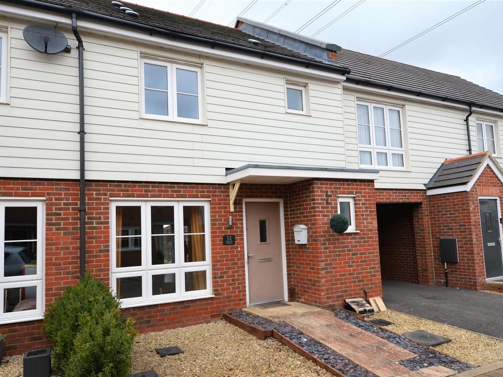 3 bed property to rent in Avalon Street, Aylesbury HP18 Zoopla