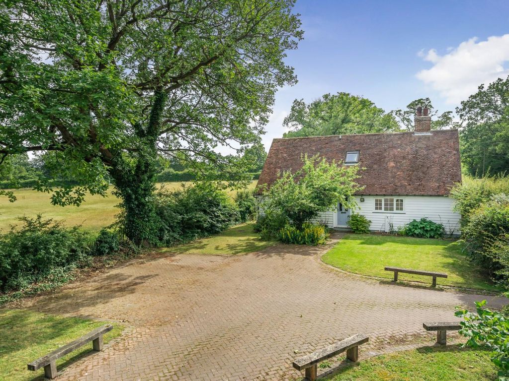 3 bed detached house for sale in Hegg Hill, Smarden, Ashford TN27, £