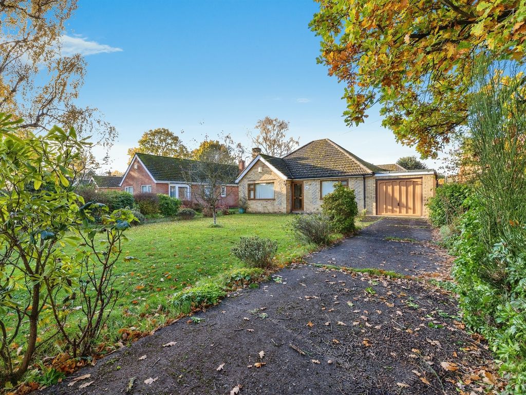 3 bed detached bungalow for sale in Waterloo Lane, Skellingthorpe