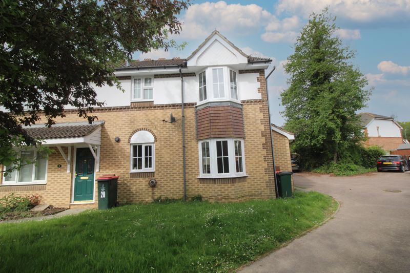 1 bed terraced house to rent in Palmer Road, Maidenbower, Crawley RH10