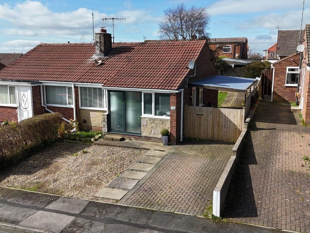 2 bed semidetached bungalow for sale in Stuart Close, Scarborough YO11