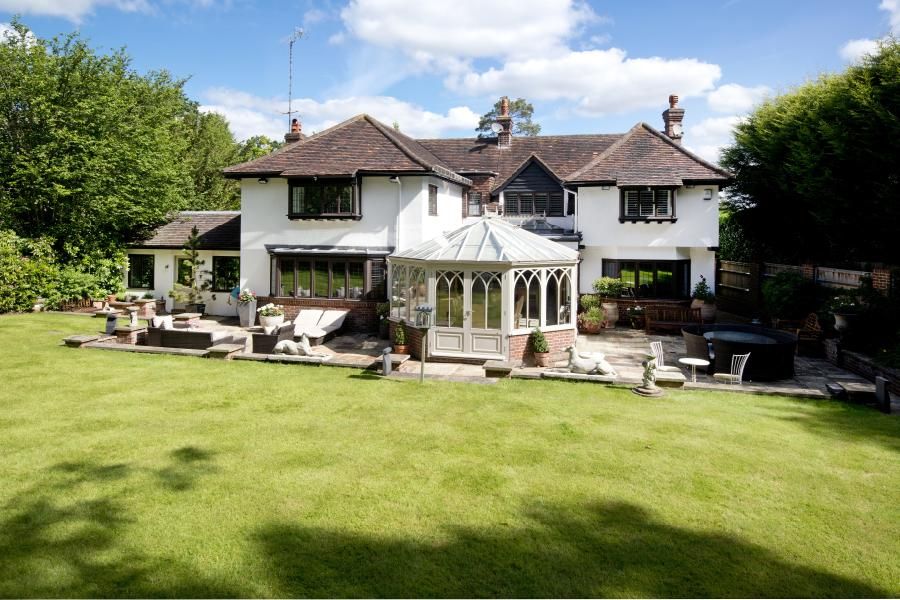 4 bed detached house for sale in Ninhams Wood, Keston Park BR6 Zoopla