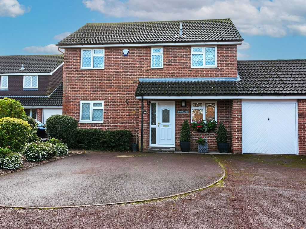 4 bed detached house for sale in Woodland, Springfield Park, Holyport