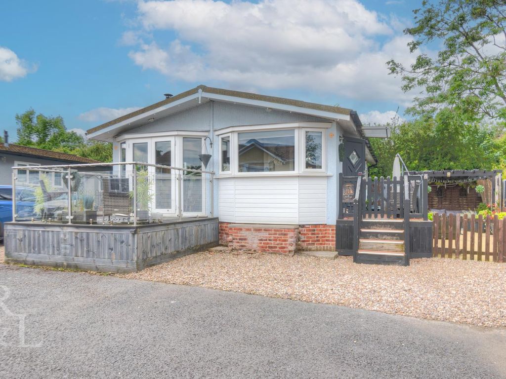 2 bed mobile/park home for sale in Ashby Road, Sinope, Coalville LE67