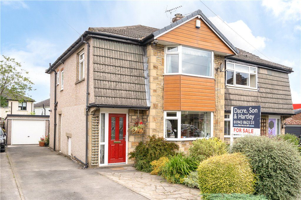 3 bed semidetached house for sale in Glen Mount, Menston, Ilkley, West