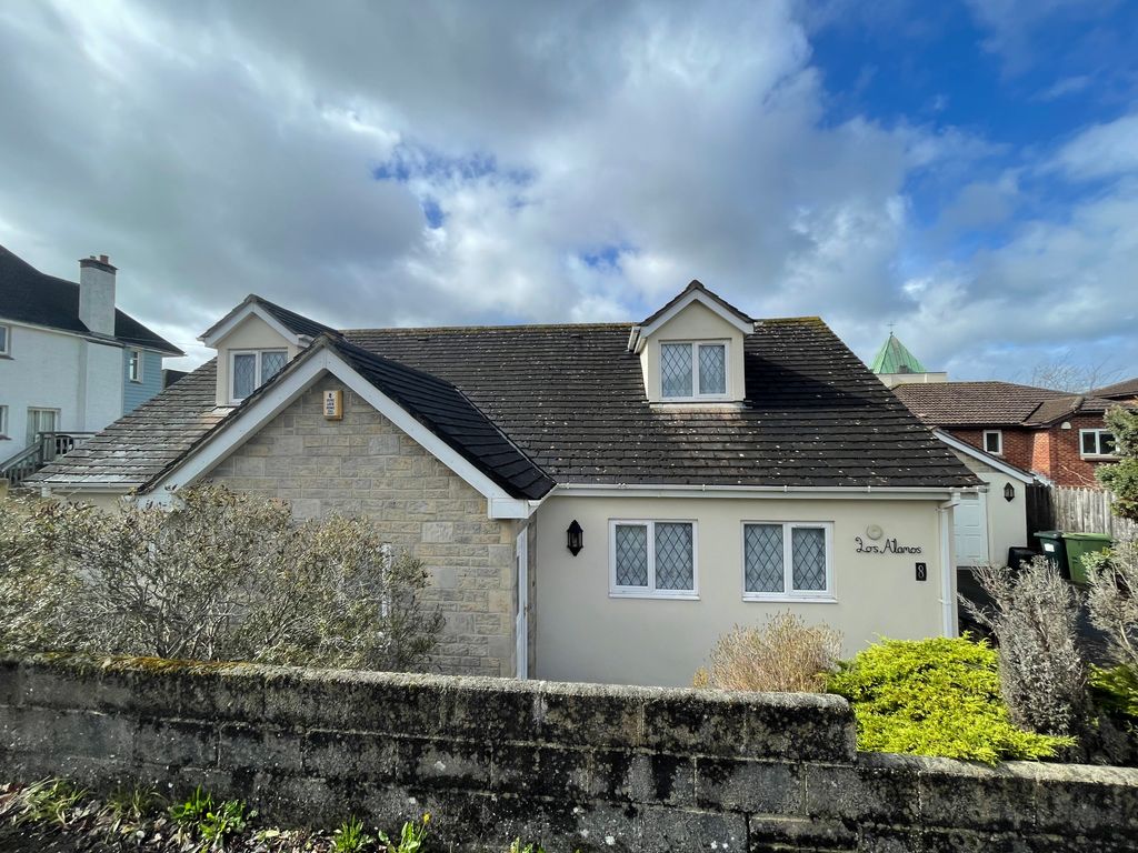 4 bed detached bungalow to rent in Church Way, Newton Abbot TQ12 Zoopla