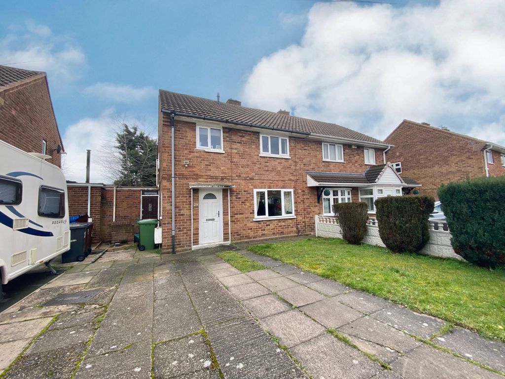 3 bed semidetached house for sale in Road, East Park