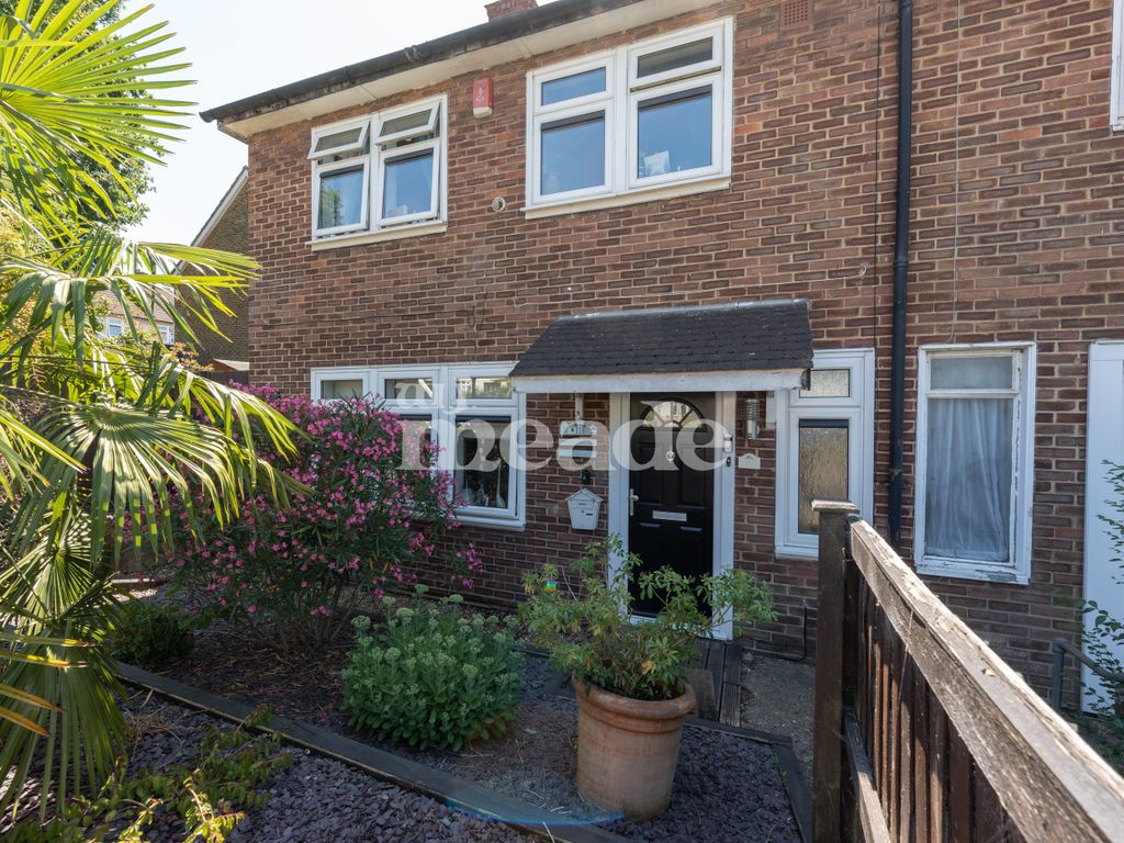 3 bed semidetached house for sale in Withy Mead, London E4 Zoopla