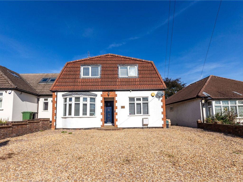 4 bed country house for sale in Aysgarth Road, Redbourn, St. Albans