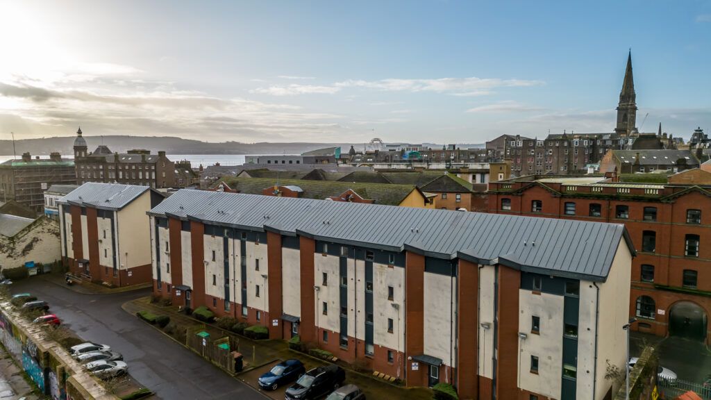 2 bed flat for sale in Trades Lane, Dundee DD1 Zoopla