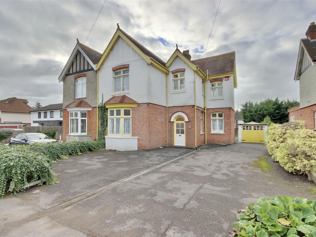 4 bed semidetached house for sale in Brooklyn Drive, Waterlooville PO7