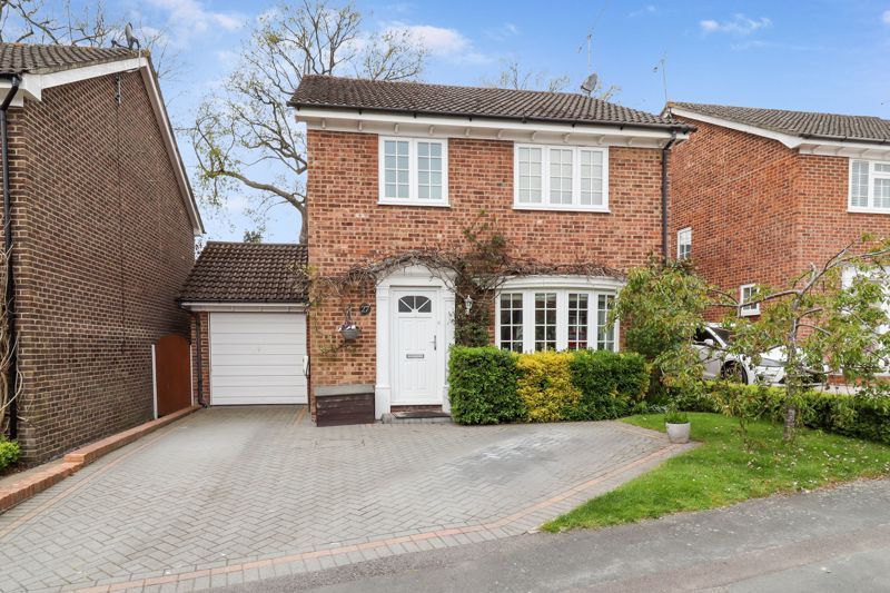 4 bed detached house for sale in Bosman Drive, Windlesham GU20 Zoopla