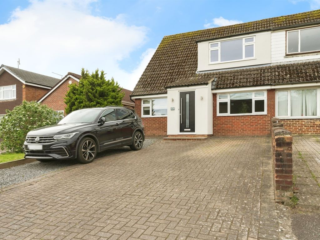 3 bed semidetached house for sale in Whitchurch Lane, Whitchurch