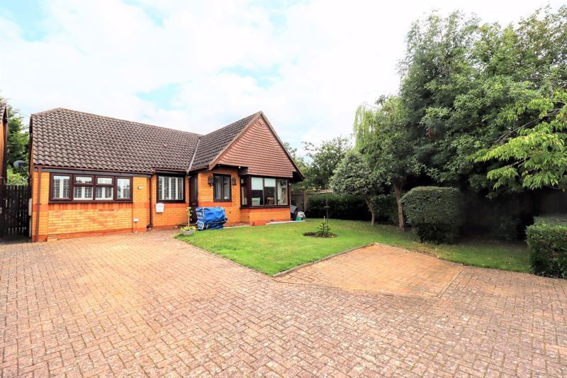 3 bed bungalow for sale in Wilmin Grove, Loughton, Milton Keynes MK5