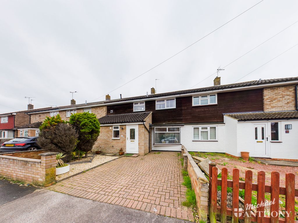3 bed terraced house for sale in Cannock Road, Aylesbury HP20 Zoopla