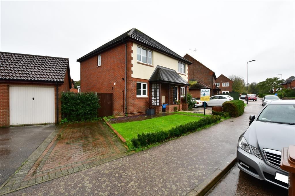 2 bed semidetached house for sale in Howlsmere Close, Halling