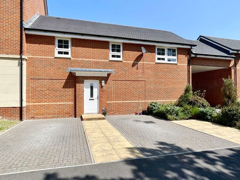 2 bed property for sale in Abraham Drive, Hamworthy, Poole BH15 Zoopla