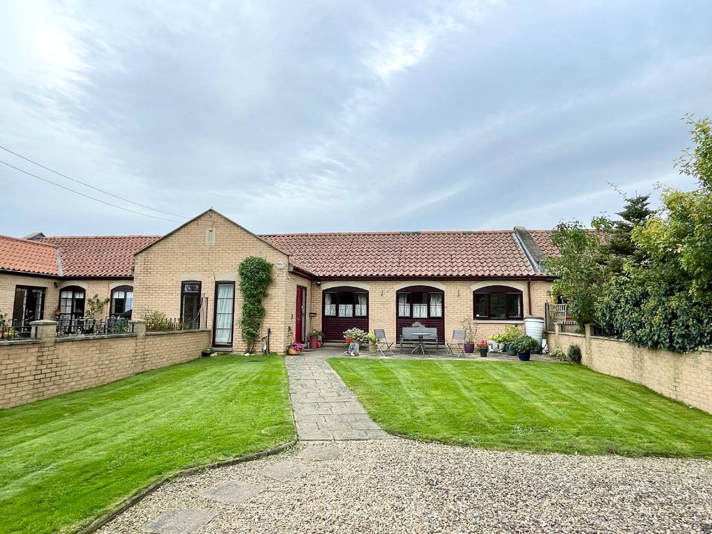 2 bed bungalow for sale in Hurworth Moor, Darlington DL2, £230,000 Zoopla