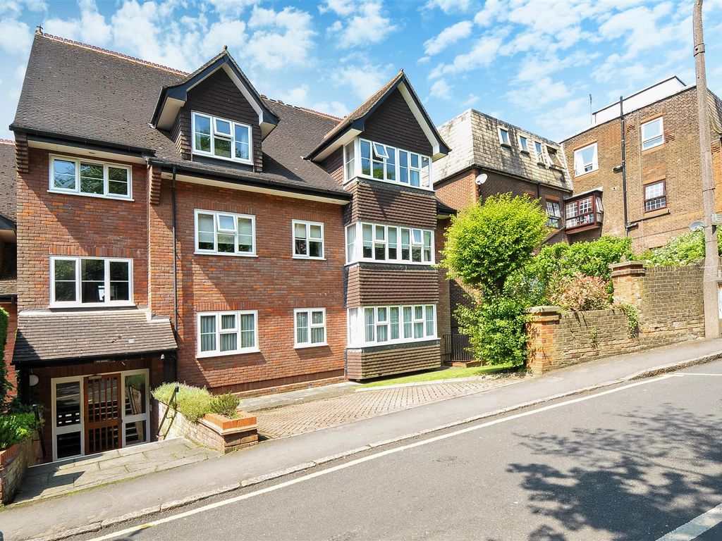 2 bed flat for sale in The Grange, Nightingale Close, Rickmansworth WD3, £395,000 Zoopla