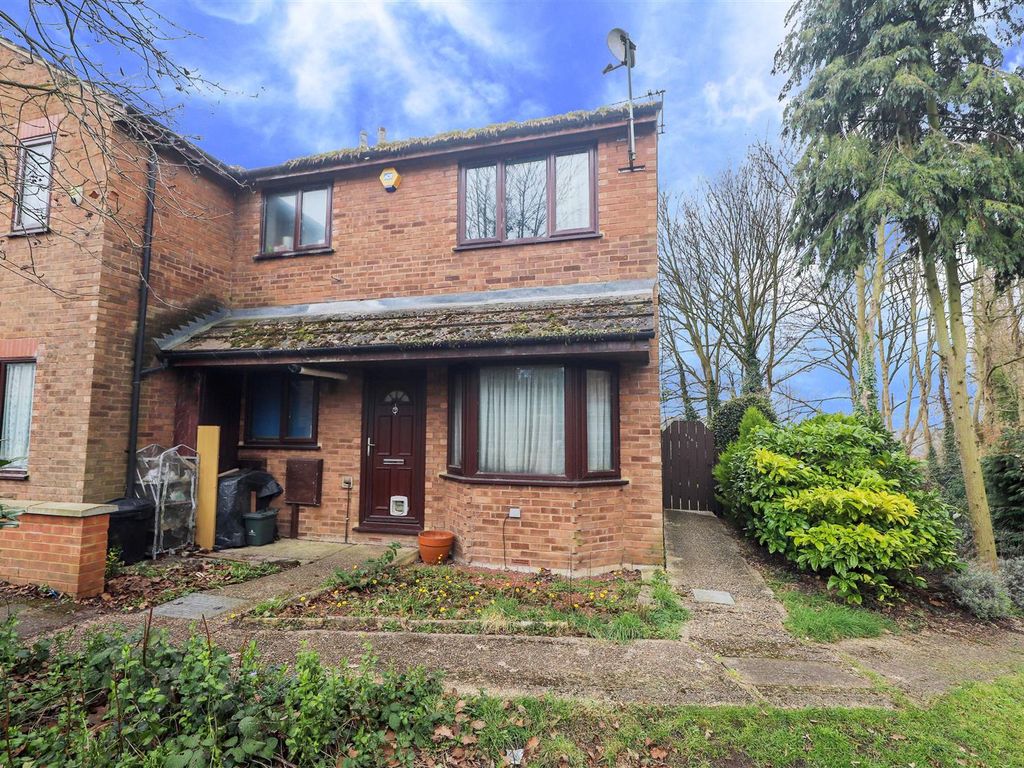 1 bed semidetached house for sale in Dovedale Close, Harefield, Uxbridge UB9 Zoopla