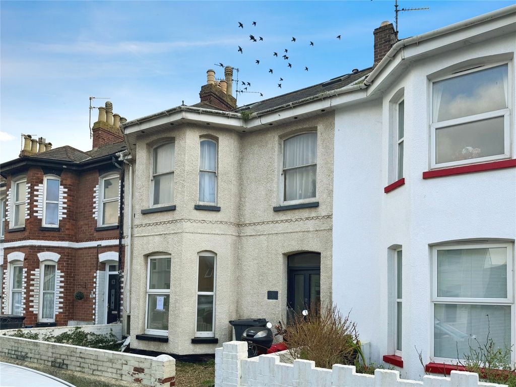 1 bed flat for sale in Victoria Road, Exmouth, Devon EX8, £135,000 Zoopla