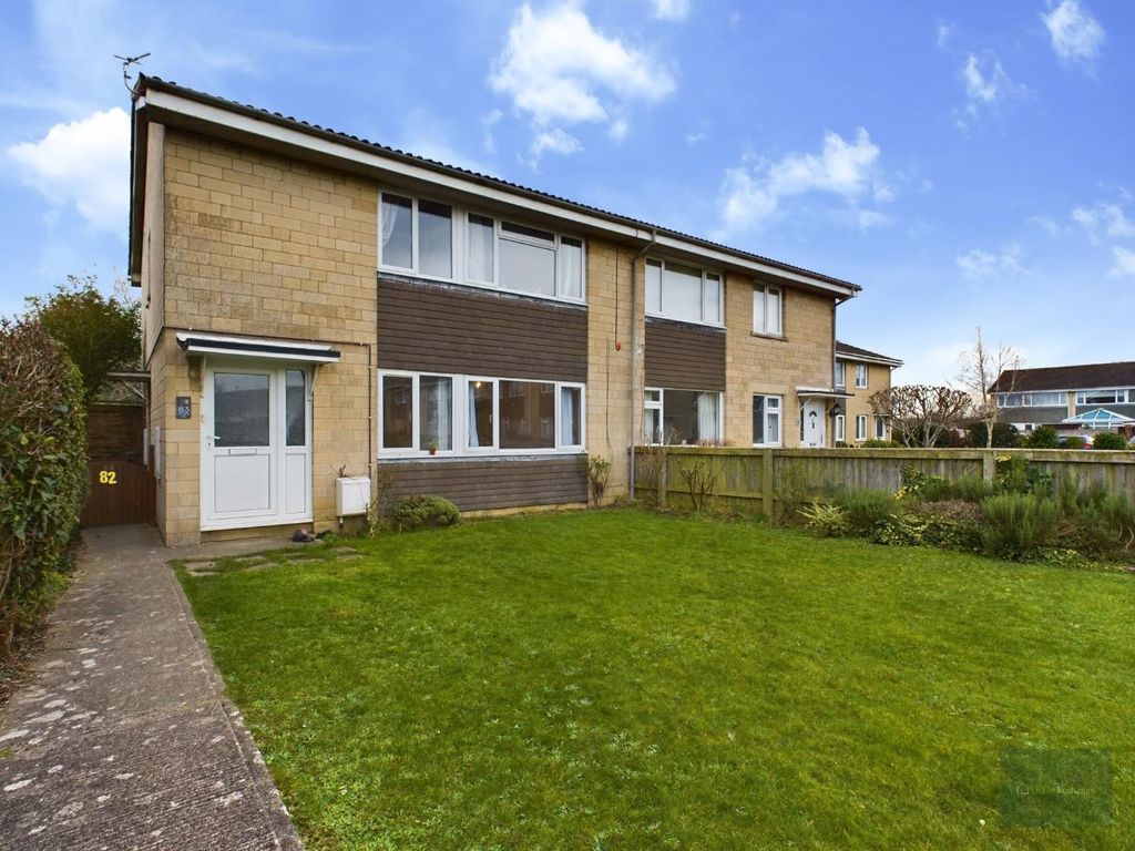 2 bed flat to rent in Boundary Walk, Trowbridge BA14, £875 pcm Zoopla