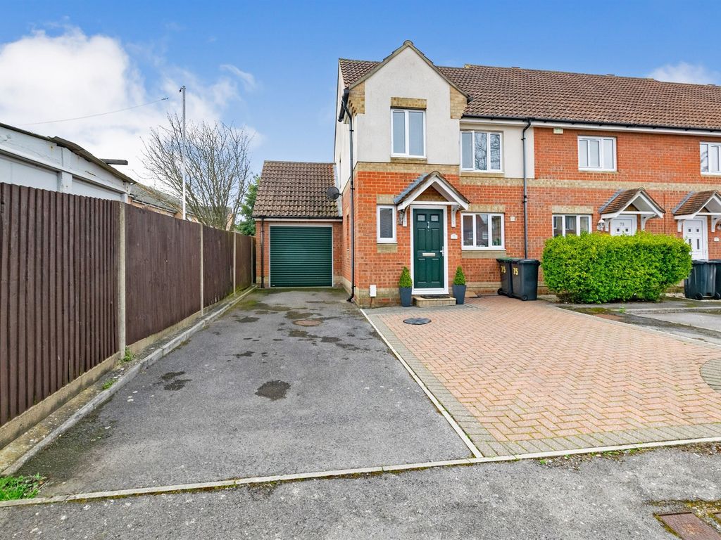3 bed end terrace house for sale in Ensign Drive, Gosport PO13 Zoopla