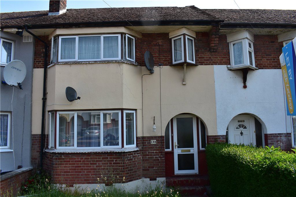3 bed terraced house for sale in Wilsden Avenue, Luton, Bedfordshire