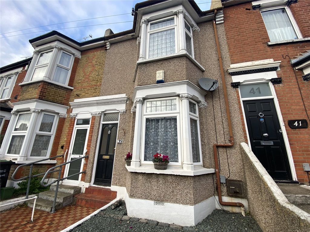 3 bed terraced house for sale in Cross Lane East, Gravesend, Kent DA12