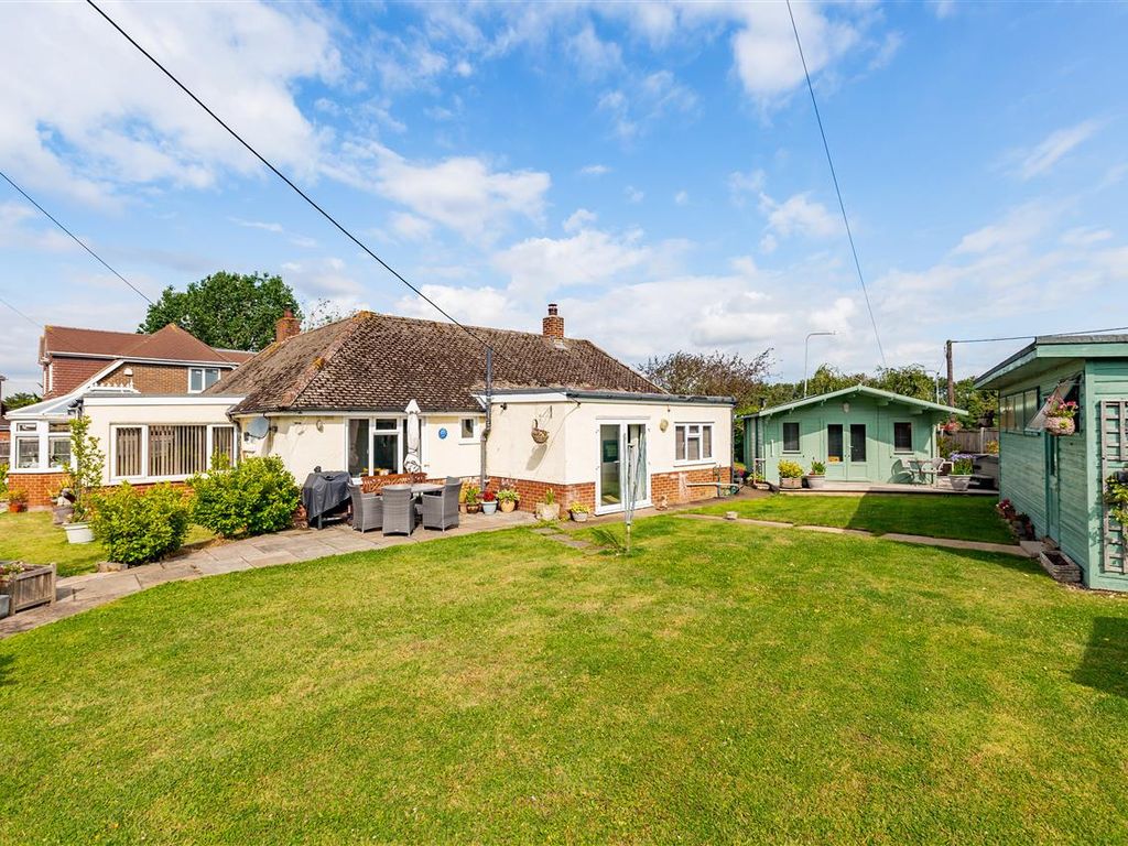 3 bed detached house for sale in Pilgrims End, Pilgrims Lane, Whitstable CT5, £575,000 Zoopla