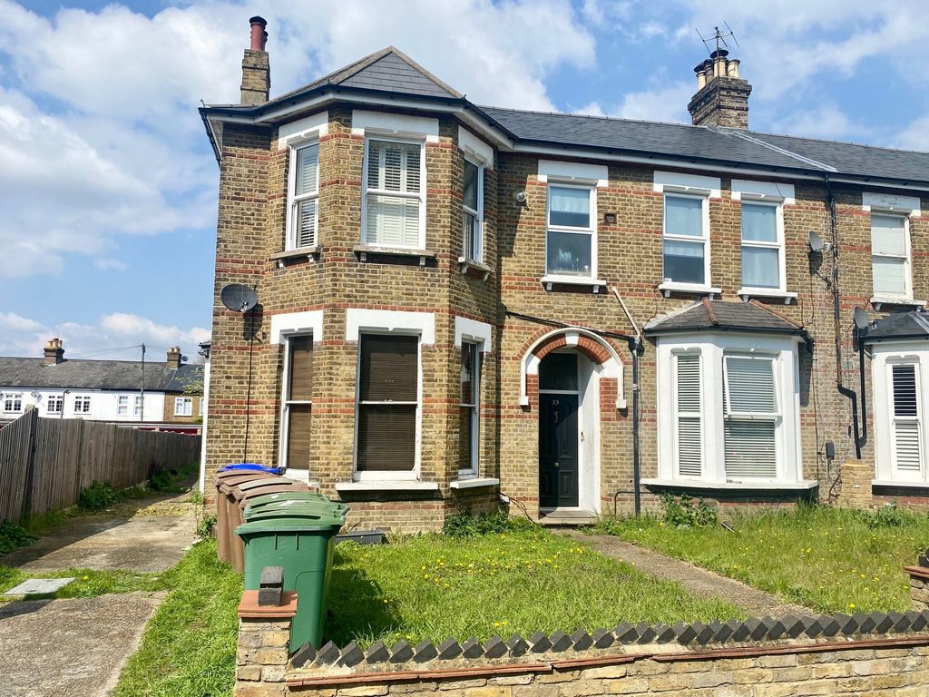 2 bed flat for sale in Maldon Road, Wallington SM6 Zoopla