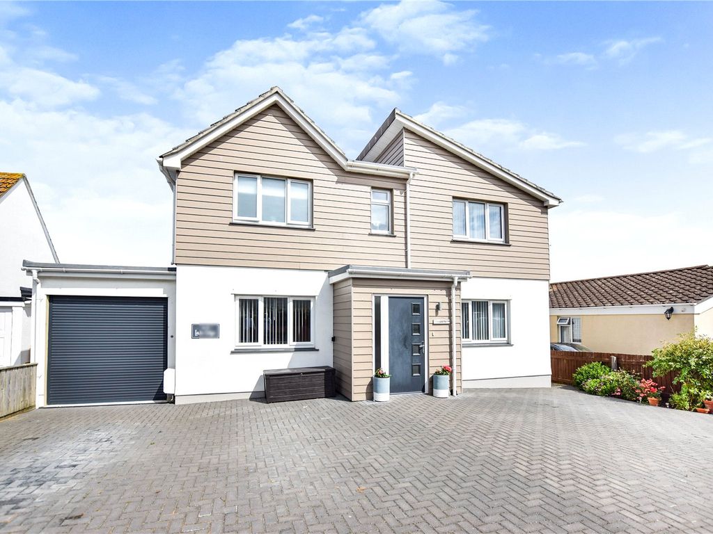 5 bed detached house for sale in Westpark Road, Bude EX23, £899,950