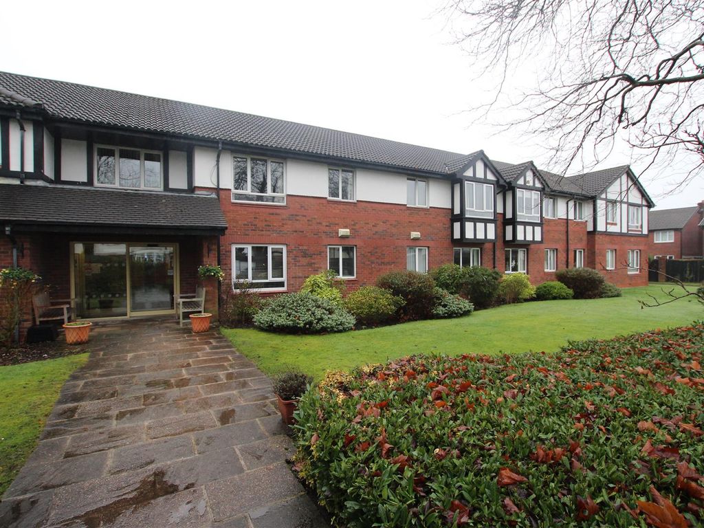 2 bed flat for sale in Rydal Court, Kingsbury Avenue, Bolton BL1, £149,950 Zoopla