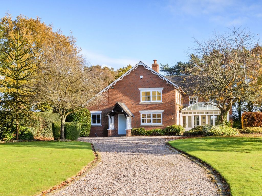 4 bed detached house for sale in Hatton Road, Hinstock, Market Drayton