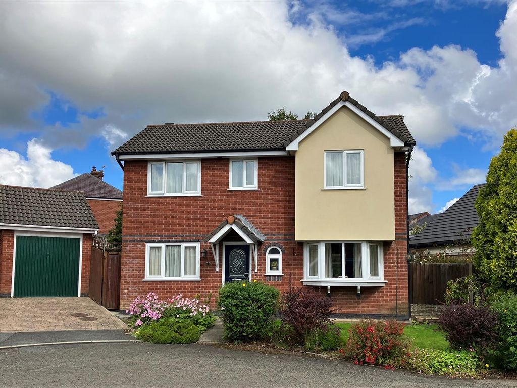 3 bed detached house for sale in Greenwood Avenue, Horwich, Bolton BL6