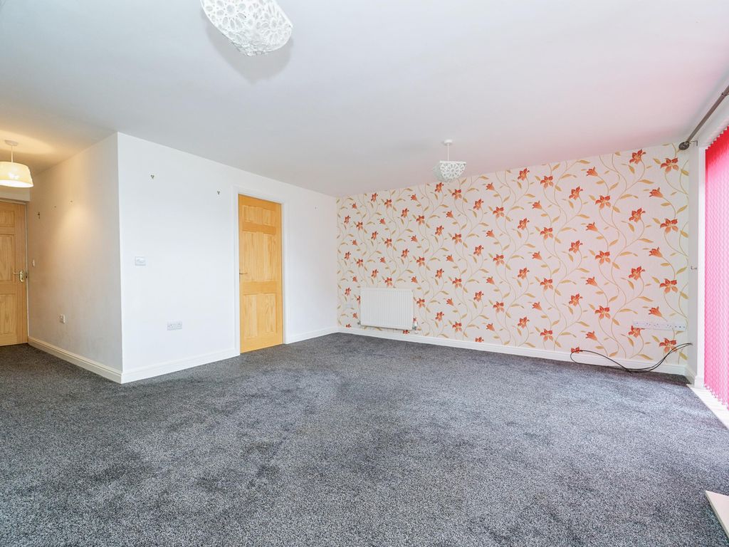 3 bed town house for sale in Richmond Walk, Manchester M26 Zoopla