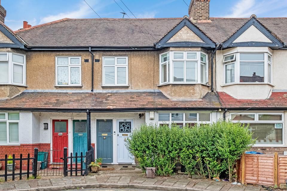 2 bed flat for sale in Dinton Road, Colliers Wood, London SW19 Zoopla