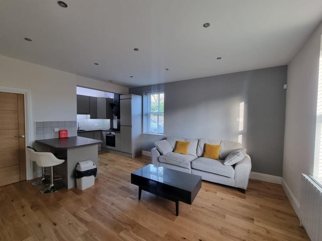 2 bed flat to rent in Oxford Road, Gomersal Cleckheaton BD19 Zoopla