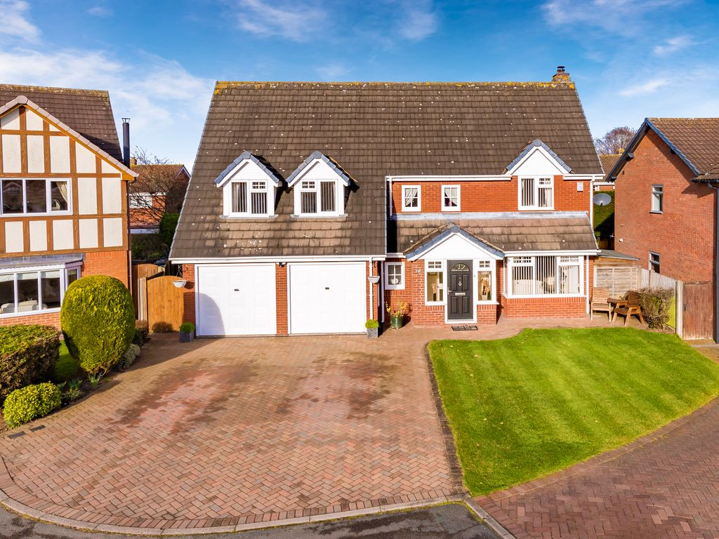 4 bed detached house for sale in Sharman Way, Gnosall, Stafford ST20