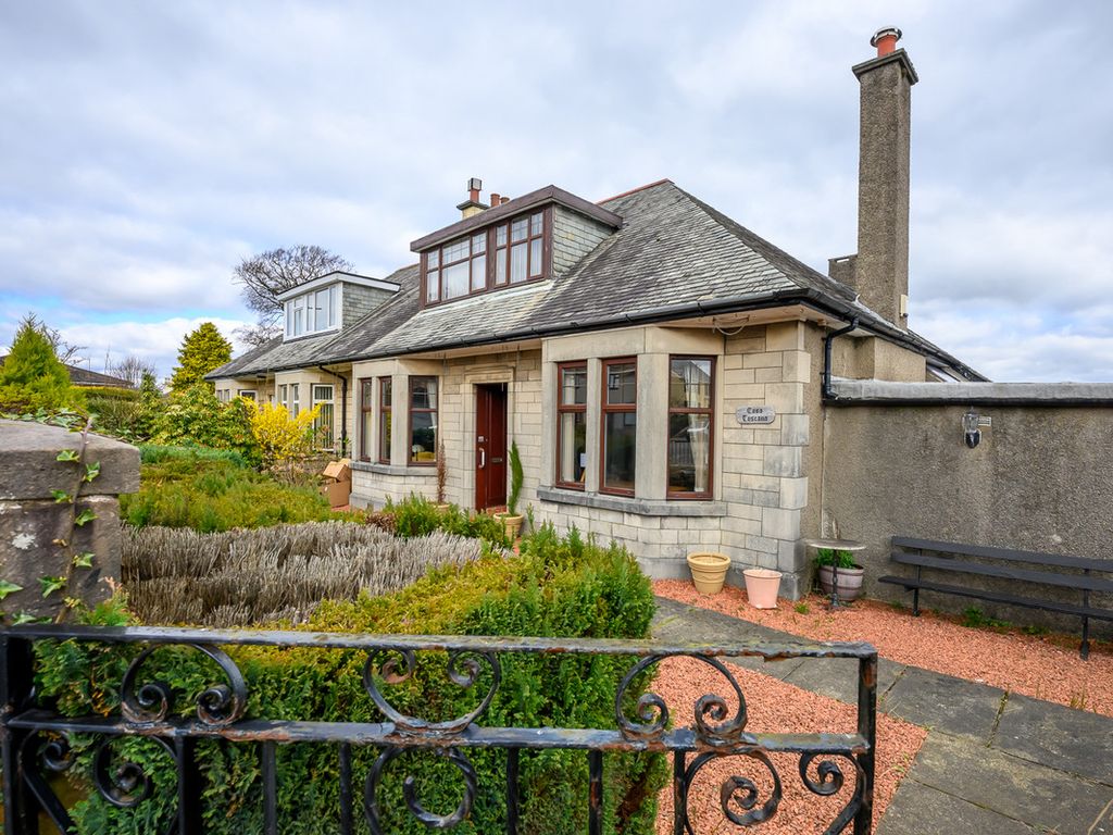 3 bed semidetached house for sale in Eldon Street, Greenock PA16, £