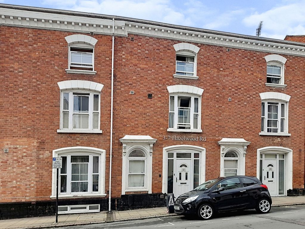 Hazelwood Road, Northampton NN1