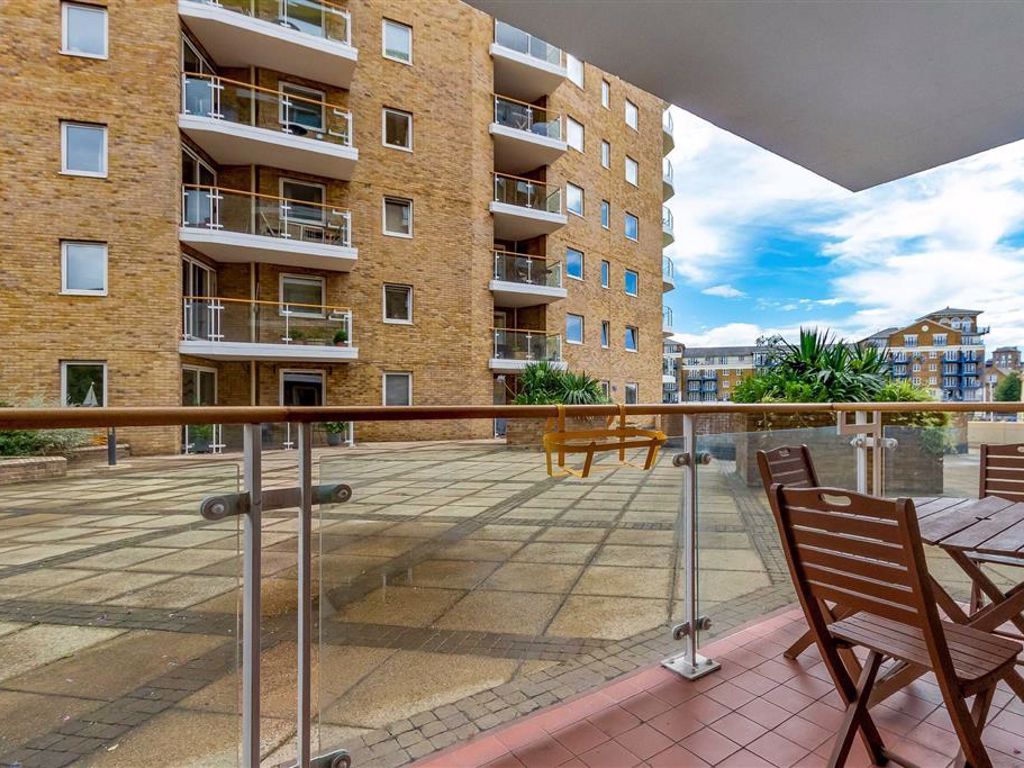 2 bed flat to rent in Basin Approach, London E14 Zoopla