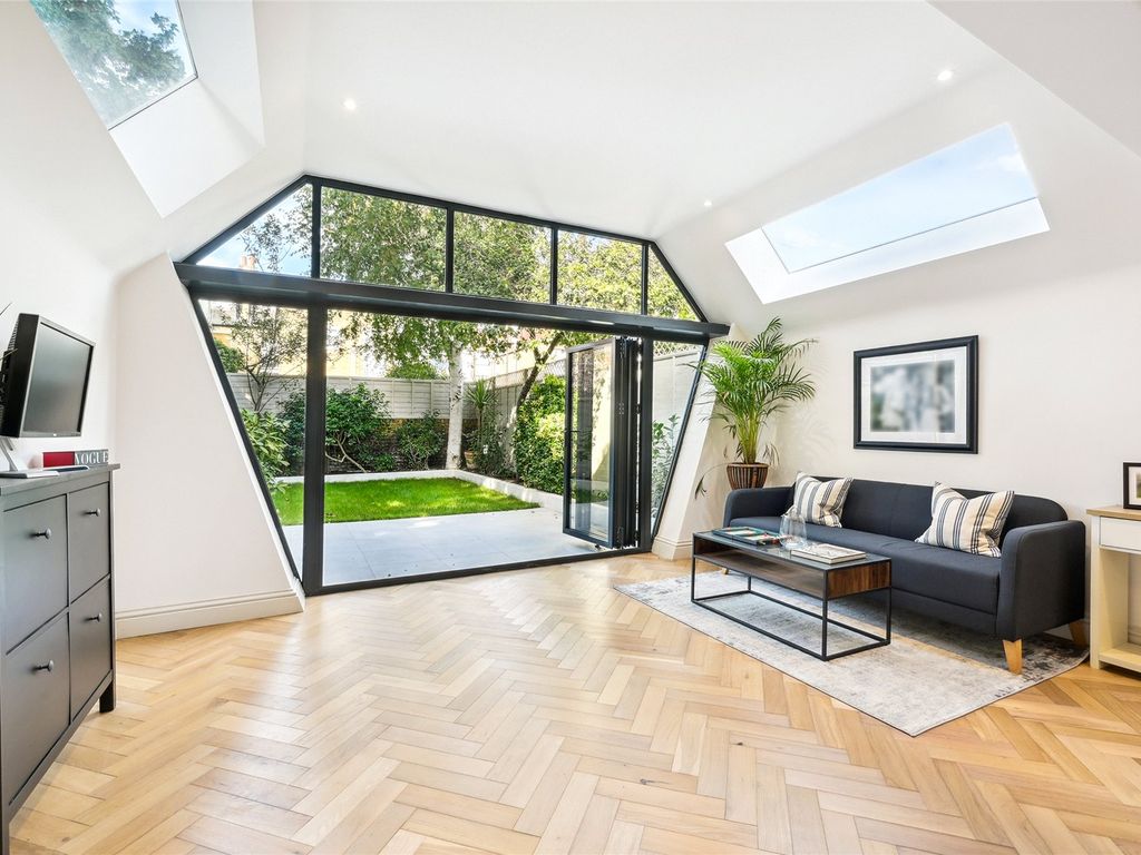 2 bed terraced house for sale in Wardo Avenue, London SW6, £1,099,950