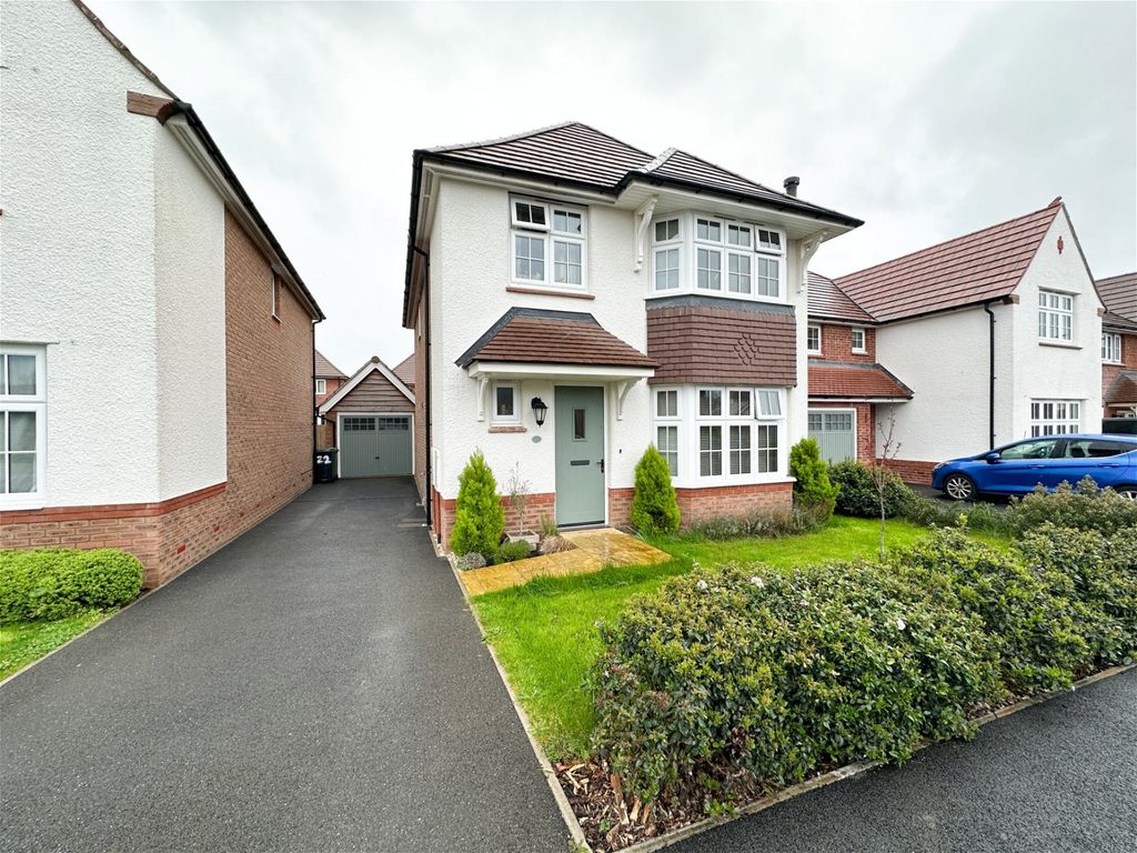 4 bed detached house for sale in Kingsteignton, Newton Abbot, Devon