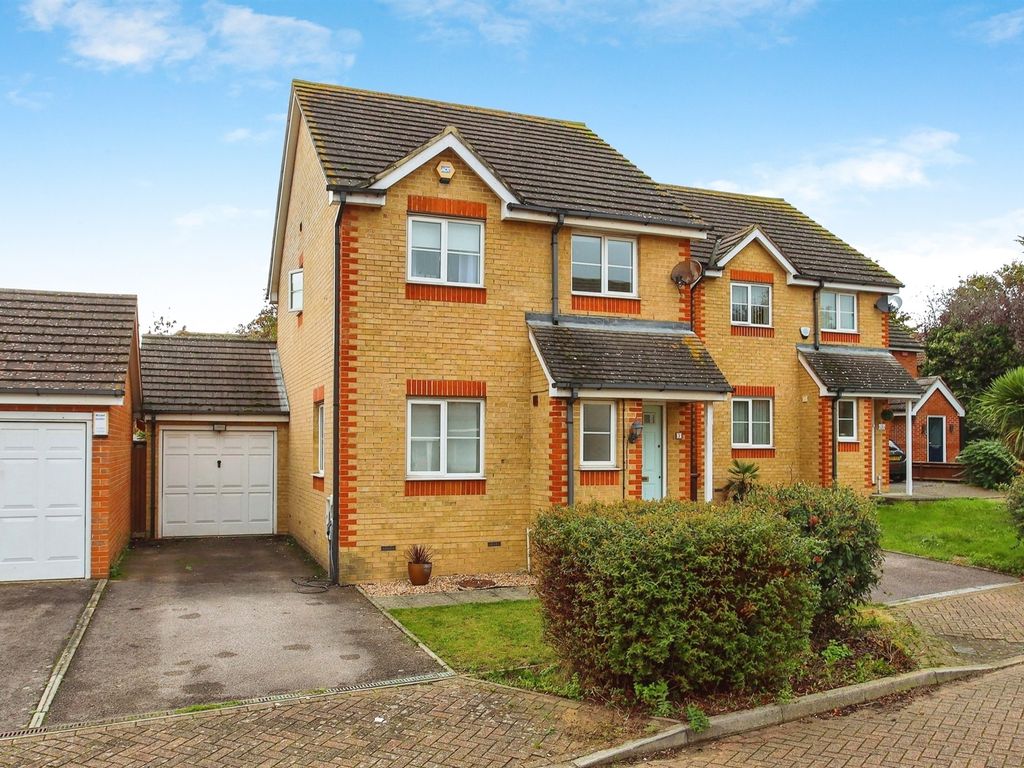 3 bed detached house for sale in Glover Close, Kemsley, Sittingbourne ME10, £350,000 Zoopla